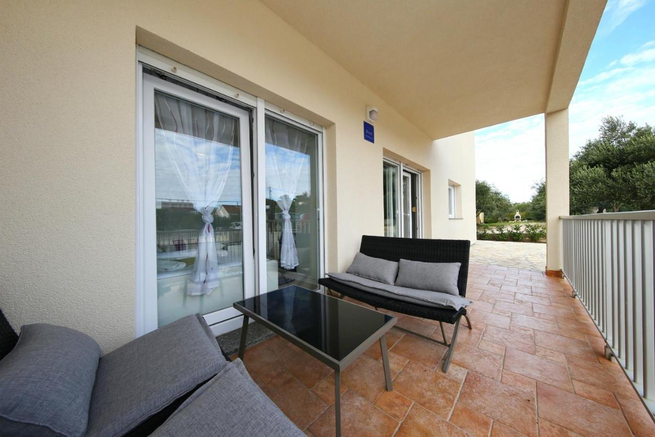 Apartments Matkovic スベティ・フィリップ・イ・ヤコブ エクステリア 写真